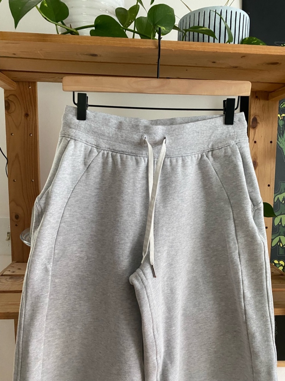 Lululemon Scuba Mid Rise Wide Leg Pant Gray Small - Picture 7 of 16